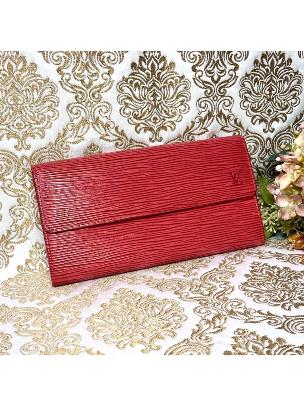 Louis Vuitton Epi Line Portefeuille Sarah Wallet